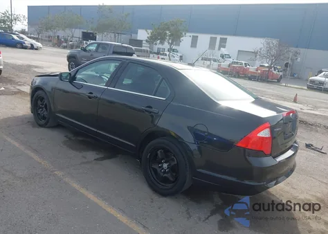 2010 Ford Fusion Se z USA, uszkodzony, nr VIN 3FAHP0HA4AR389034